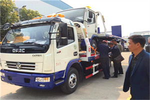西固汽车道路救援拖车价格